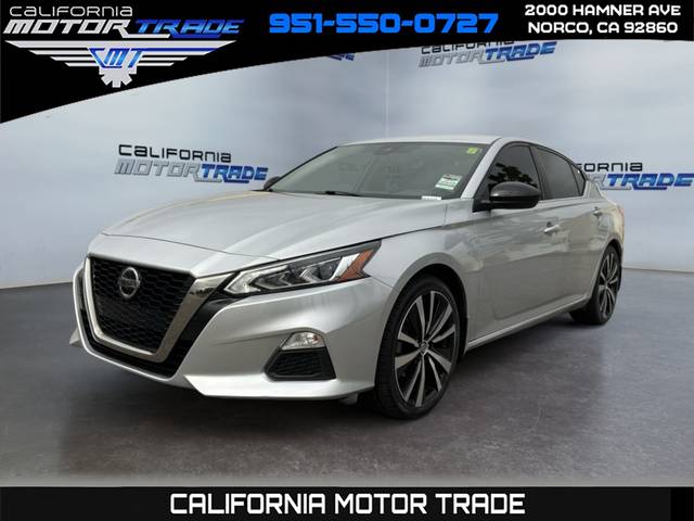 2022 Nissan Altima 2.5 SR FWD photo