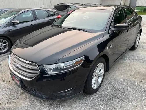 2018 Ford Taurus SEL FWD photo
