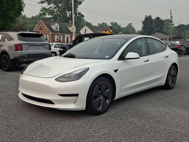 2023 Tesla Model 3 RWD photo