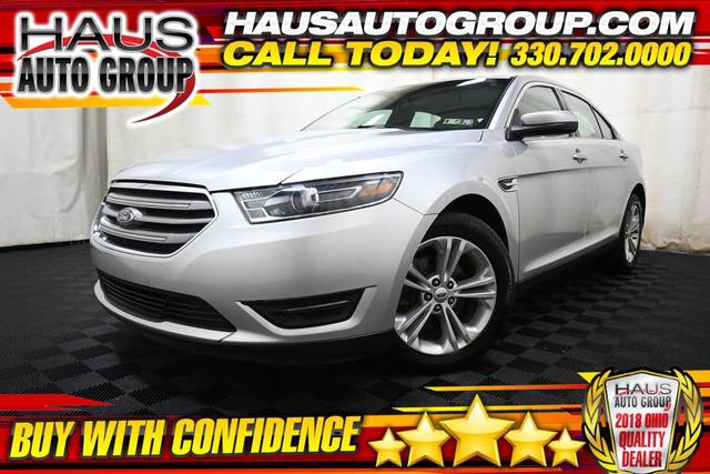 2016 Ford Taurus SEL AWD photo