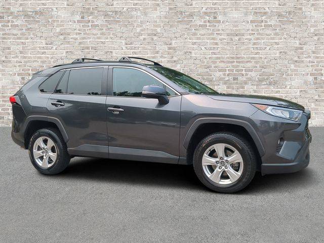 2021 Toyota RAV4 XLE AWD photo