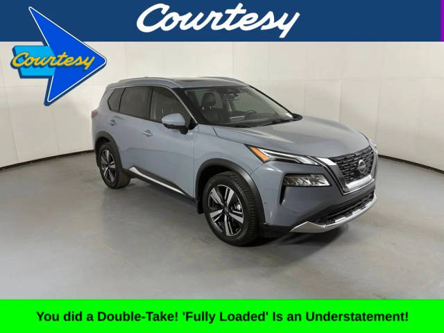 2022 Nissan Rogue Platinum FWD photo