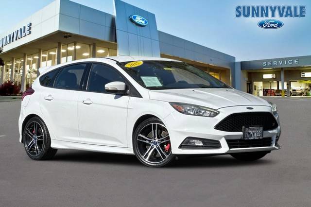 2015 Ford Focus ST FWD photo