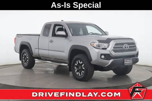 2017 Toyota Tacoma SR5 4WD photo