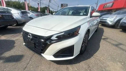 2023 Nissan Altima 2.5 SV FWD photo