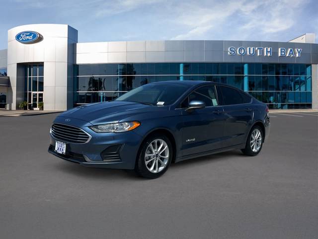 2019 Ford Fusion SE FWD photo