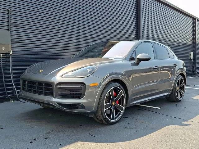 2022 Porsche Cayenne Coupe GTS AWD photo