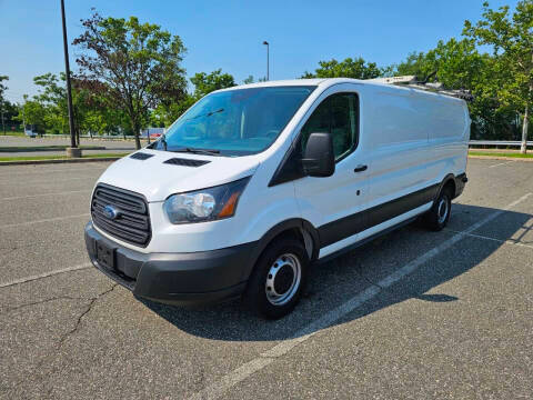 2017 Ford Transit Van RWD photo