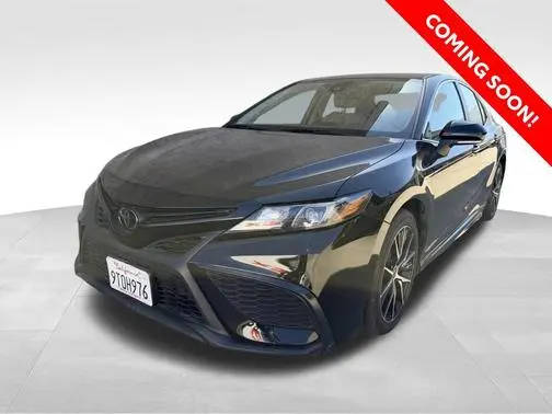 2022 Toyota Camry SE FWD photo