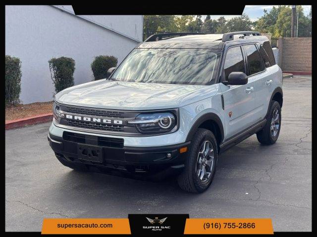 2023 Ford Bronco Sport Badlands 4WD photo