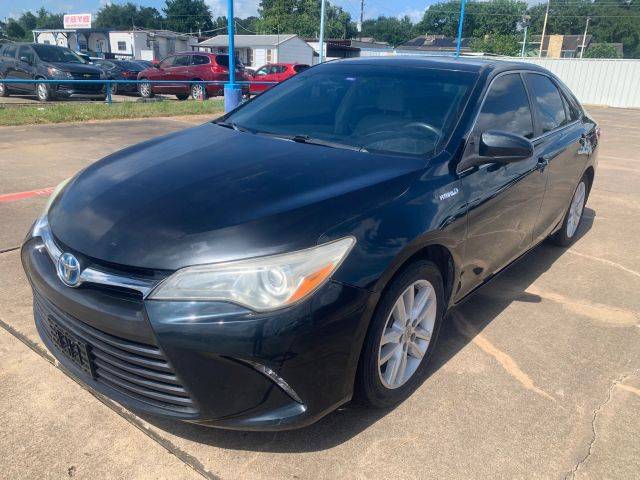 2016 Toyota Camry LE FWD photo