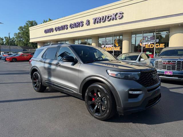 2023 Ford Explorer ST 4WD photo