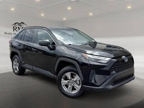 2023 Toyota RAV4 Hybrid LE AWD photo