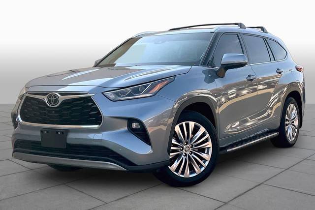 2023 Toyota Highlander Platinum FWD photo