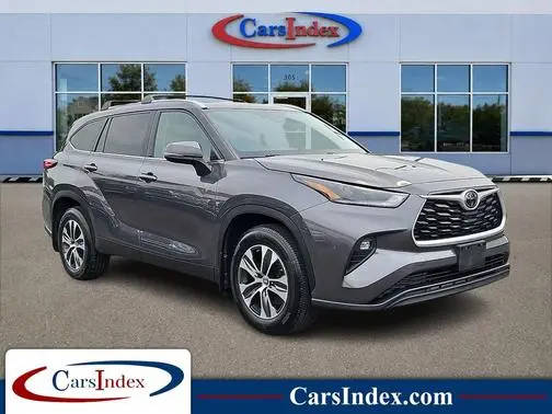 2021 Toyota Highlander XLE AWD photo