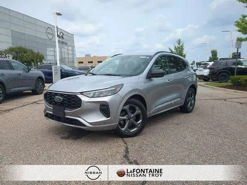 2023 Ford Escape ST-Line FWD photo