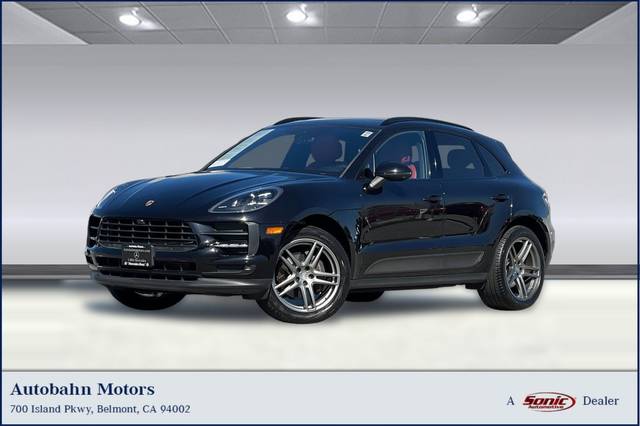 2021 Porsche Macan AWD photo