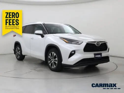2022 Toyota Highlander XLE AWD photo