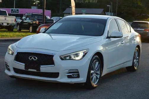 2015 Infiniti Q50  AWD photo