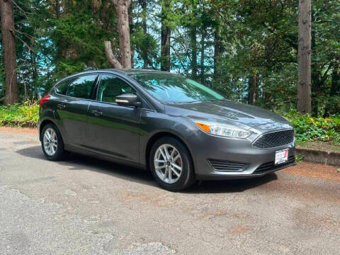 2015 Ford Focus SE FWD photo