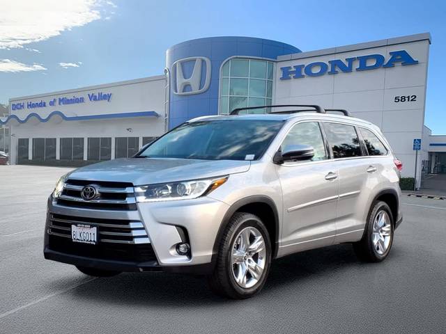 2019 Toyota Highlander Limited FWD photo