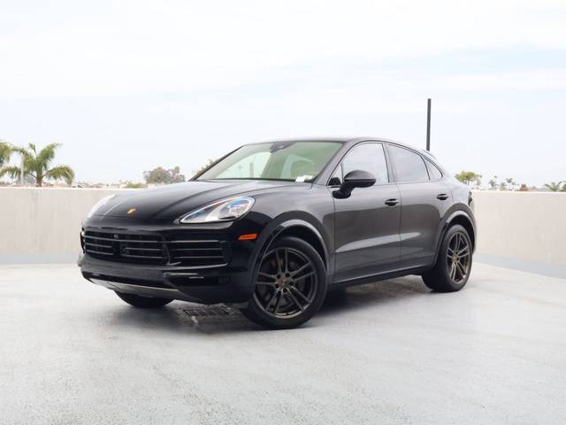 2023 Porsche Cayenne Coupe Platinum Edition AWD photo