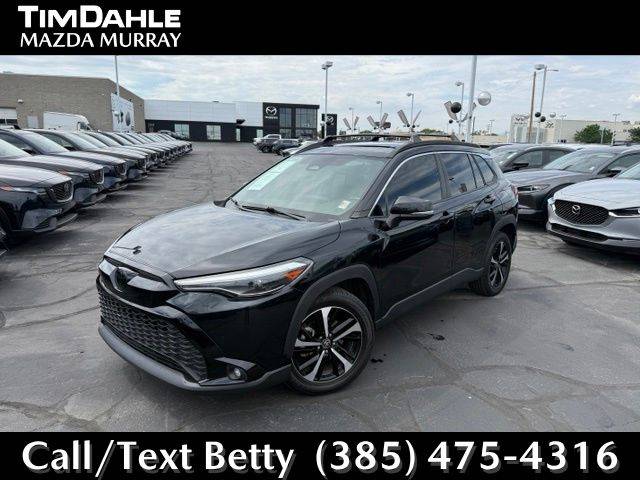 2023 Toyota Corolla Cross Hybrid XSE AWD photo