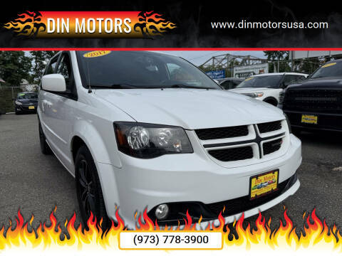 2017 Dodge Grand Caravan GT FWD photo