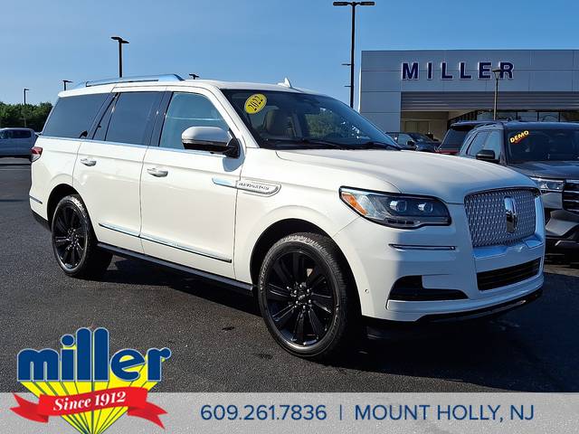 2022 Lincoln Navigator Reserve 4WD photo