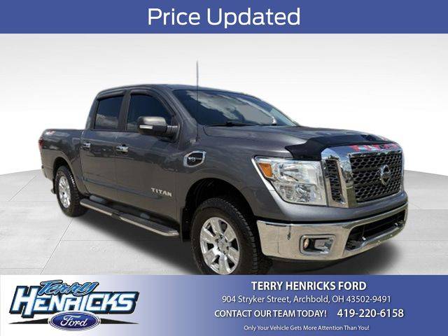 2017 Nissan Titan S 4WD photo