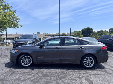 2019 Ford Fusion SE FWD photo