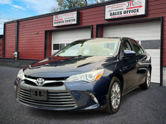 2015 Toyota Camry SE FWD photo