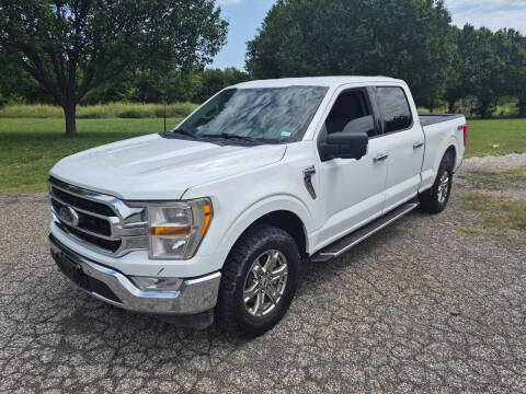 2023 Ford F-150 XLT 4WD photo