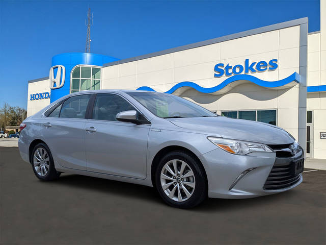 2016 Toyota Camry XLE FWD photo
