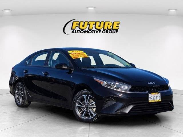 2023 Kia Forte LXS FWD photo