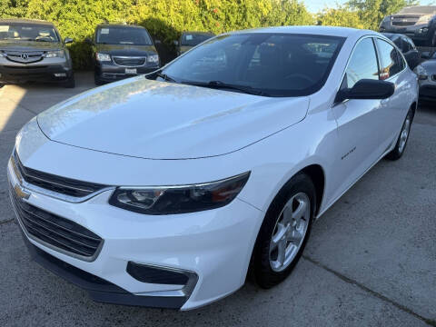 2017 Chevrolet Malibu LS FWD photo