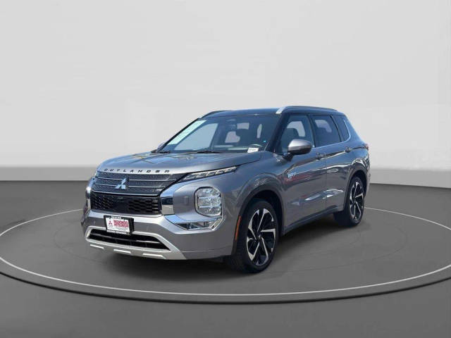 2023 Mitsubishi Outlander 40th Anniversary AWD photo