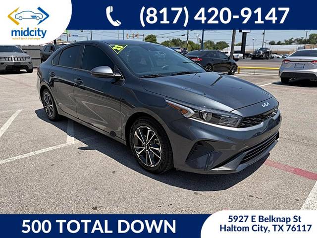 2023 Kia Forte LXS FWD photo