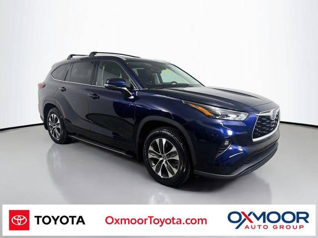 2022 Toyota Highlander Hybrid XLE FWD photo