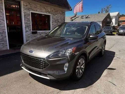 2020 Ford Escape Titanium Hybrid AWD photo
