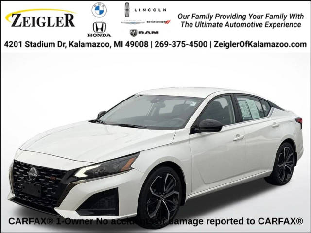2023 Nissan Altima 2.5 SR FWD photo