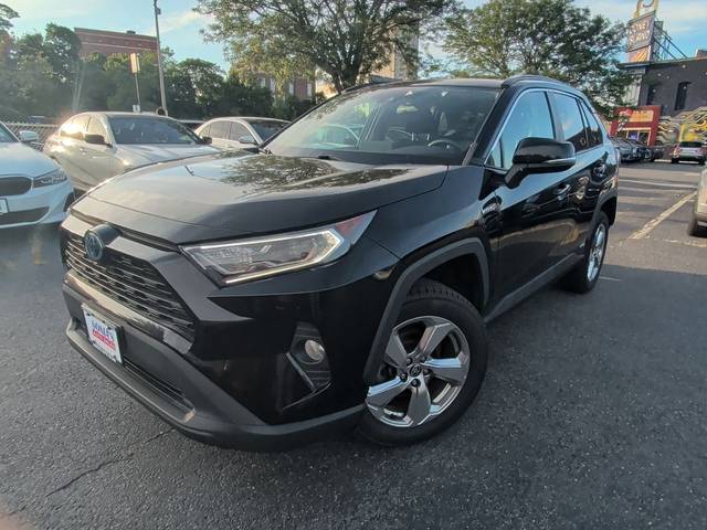 2021 Toyota RAV4 Hybrid XLE Premium AWD photo