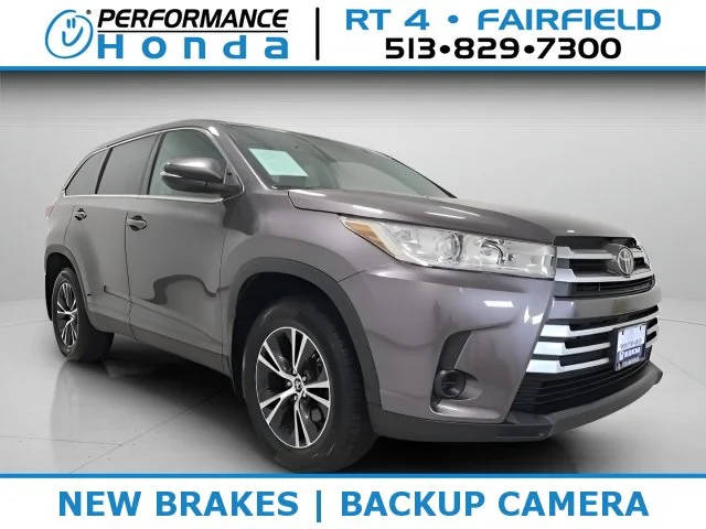 2019 Toyota Highlander LE FWD photo