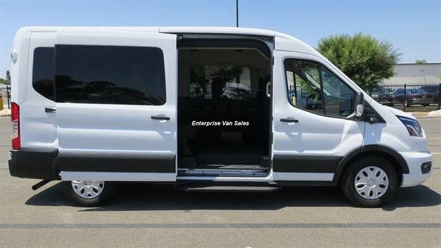 2023 Ford Transit Passenger Wagon XLT RWD photo