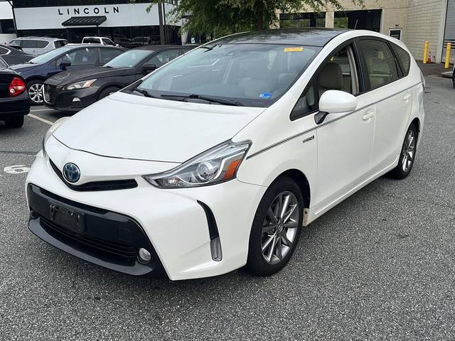2015 Toyota Prius v Five FWD photo