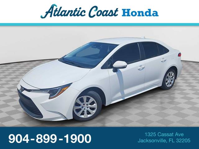 2023 Toyota Corolla LE FWD photo