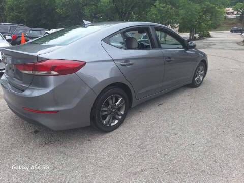 2018 Hyundai Elantra SEL FWD photo