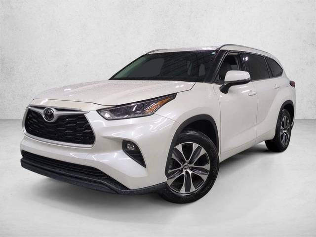 2021 Toyota Highlander XLE FWD photo