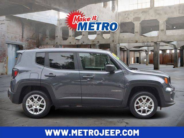 2023 Jeep Renegade Latitude 4WD photo