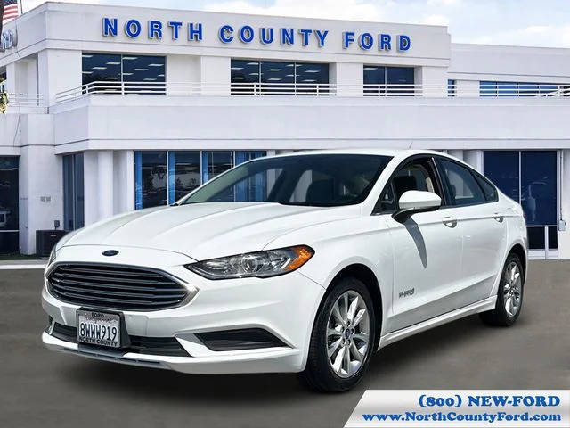2017 Ford Fusion Hybrid SE FWD photo